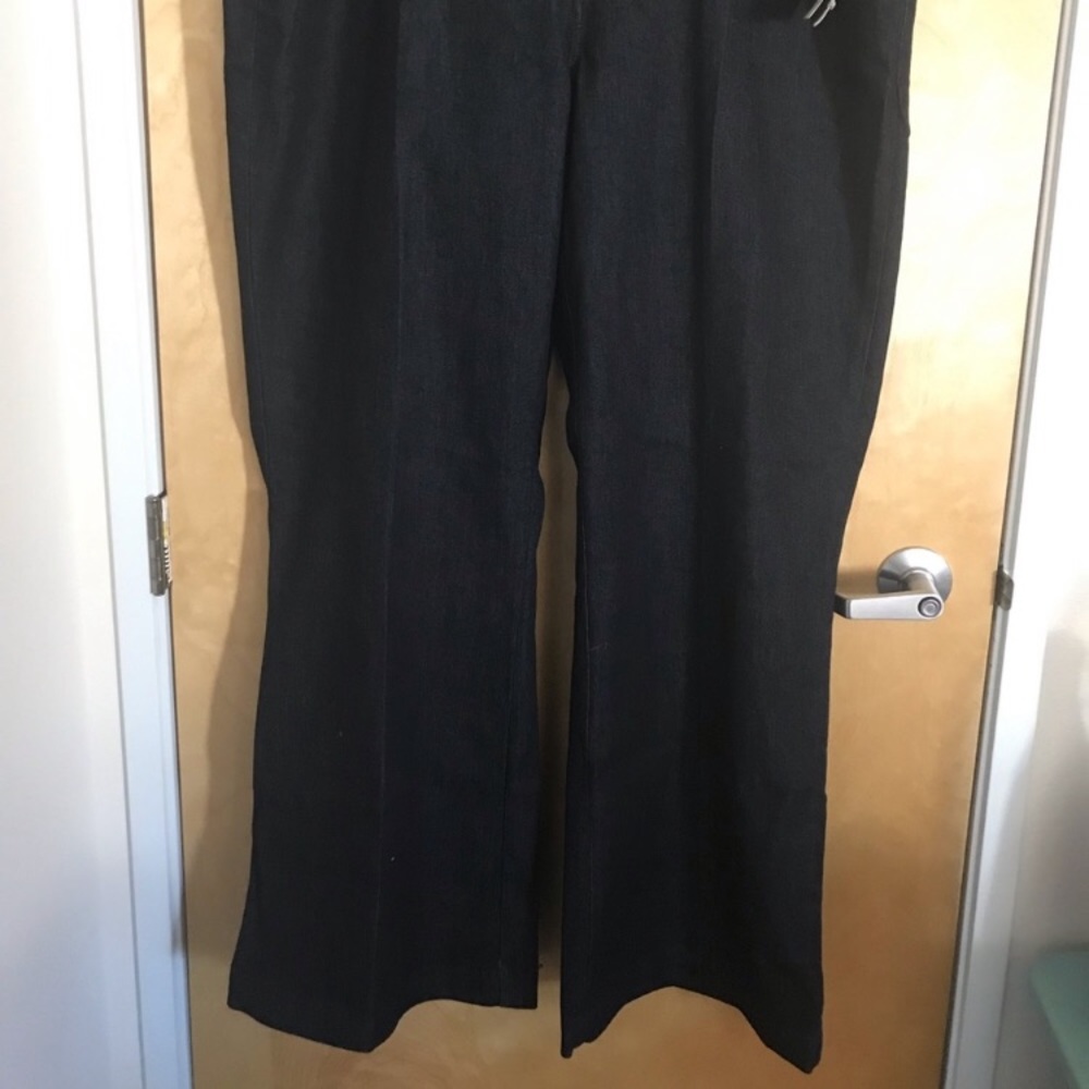 NWT. Reposh maurices Jean trousers